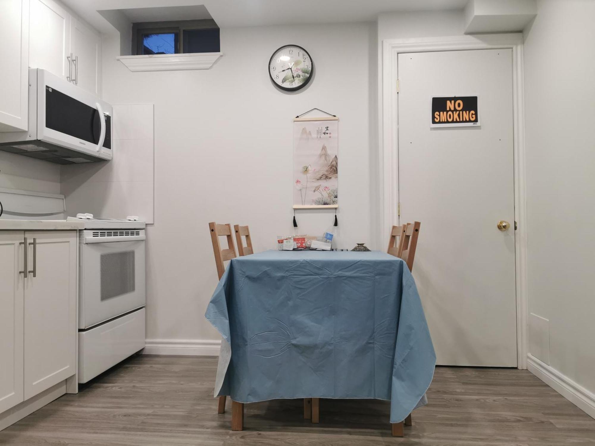Perfect Location Comfort Private House Lower Level 2 Bedroom Unit Миссиссага Экстерьер фото